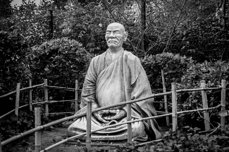 japanese-statue