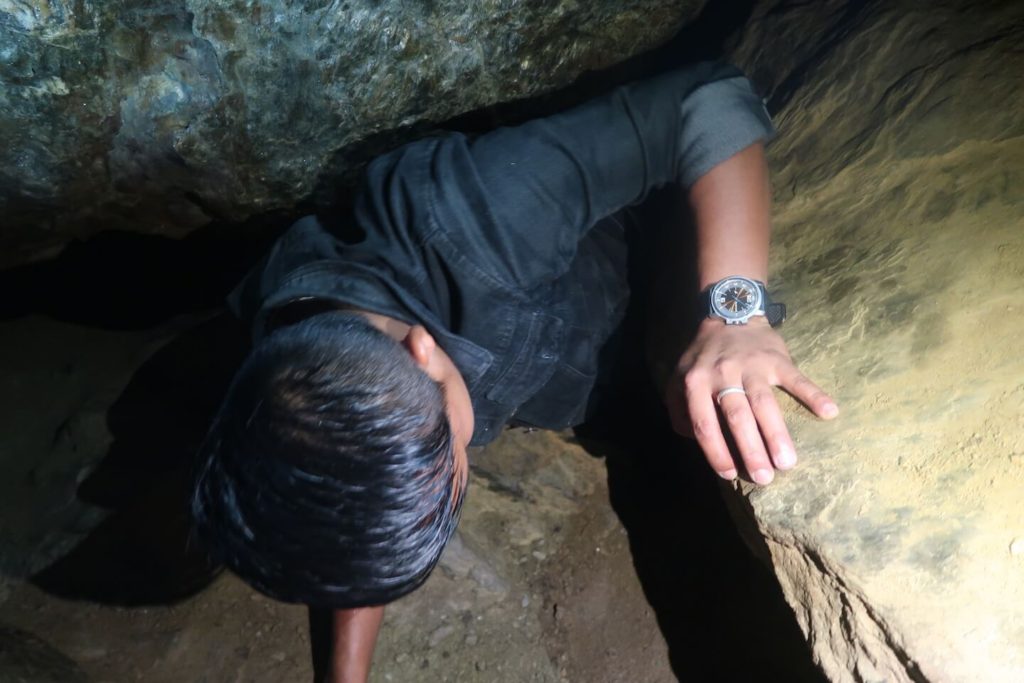 Highly recommended that you use a headlamp, especially if you’re exploring the cave alone.
